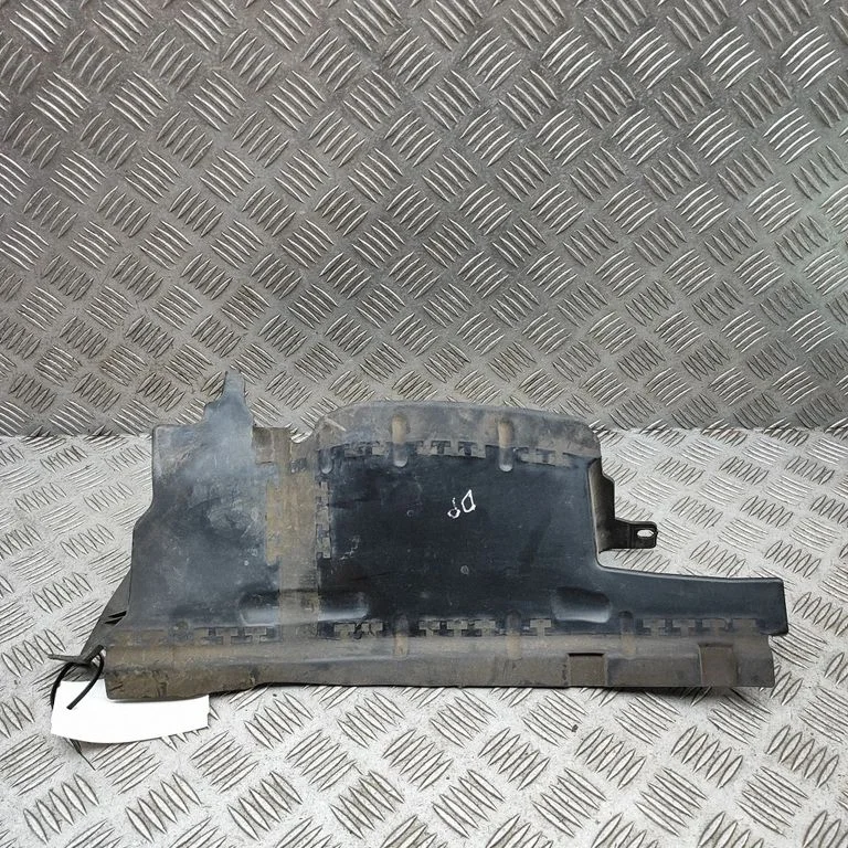 Intercooler air guide/duct channel KK31V8310A