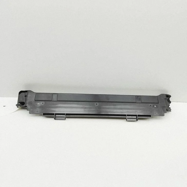 Intercooler air guide/duct channel – BMW 2 Series G42 (2021-)