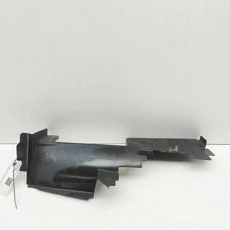 Intercooler air guide/duct channel 6058615472AE