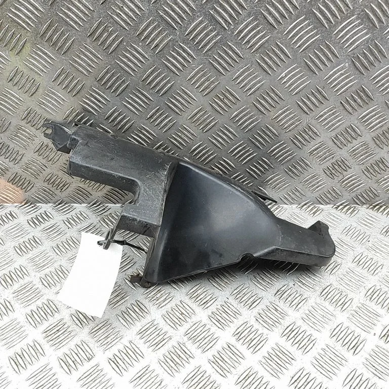 Intercooler air guide/duct channel BK21V8311A