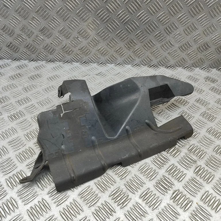 Intercooler air guide/duct channel GK21V8310BA