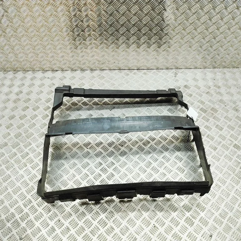 Kierownica powietrza chłodnicy FPLA8C464A