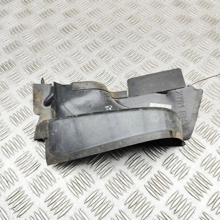 Intercooler air guide/duct channel – Jaguar F-Pace (2016-)
