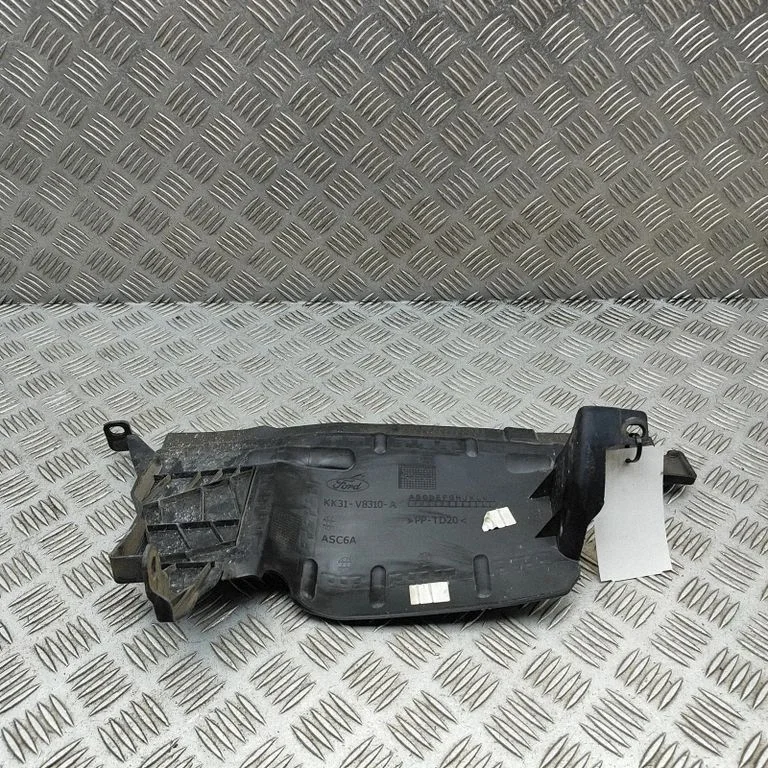 Intercooler air guide/duct channel KK31V8310A