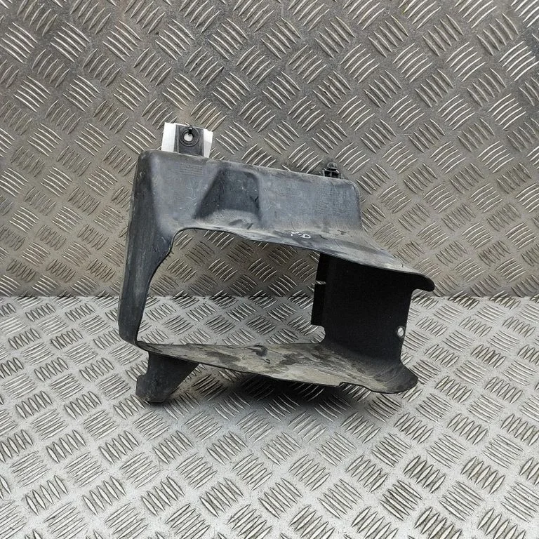 Kierownica powietrza chłodnicy 7903890