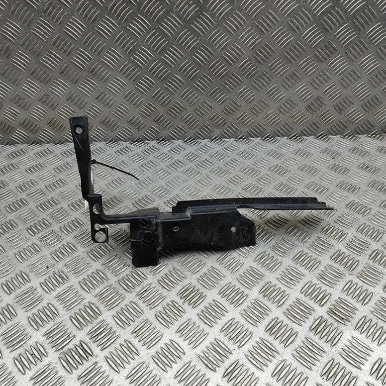 Intercooler air guide/duct channel – Jaguar F-Pace (2016-)