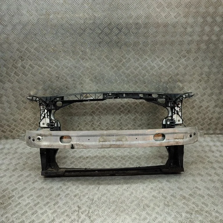 Radiatoru panelis 8W0805594