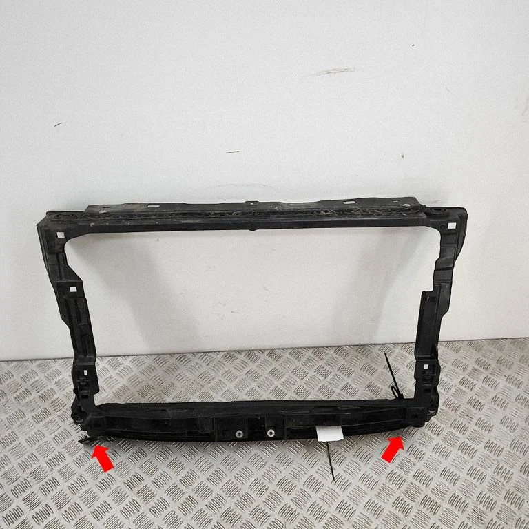 Radiatoru panelis 3G0805588N