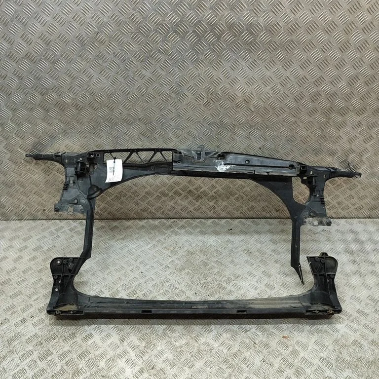 Radiatoru panelis – Audi A6 S6 C7 4G (2011-2018)