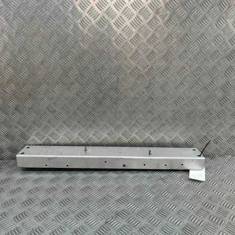 Radiatoru panelis 4KE805253B