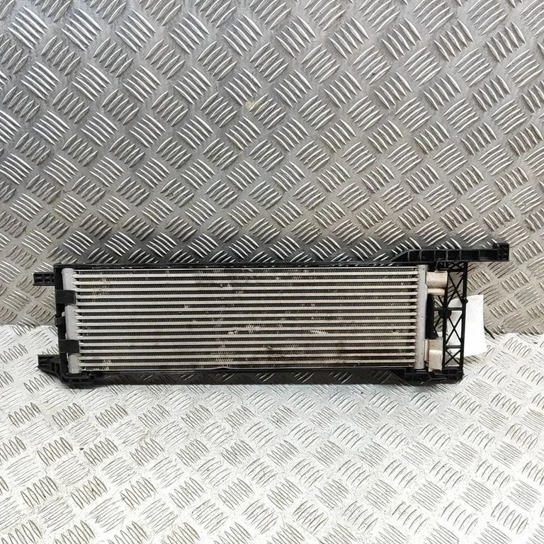 Transmisijas eļļas dzesētājs MD603001