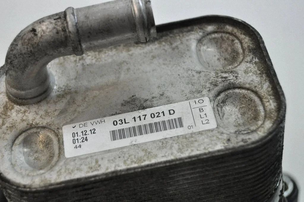 Transmisijas eļļas dzesētājs 03L117021D