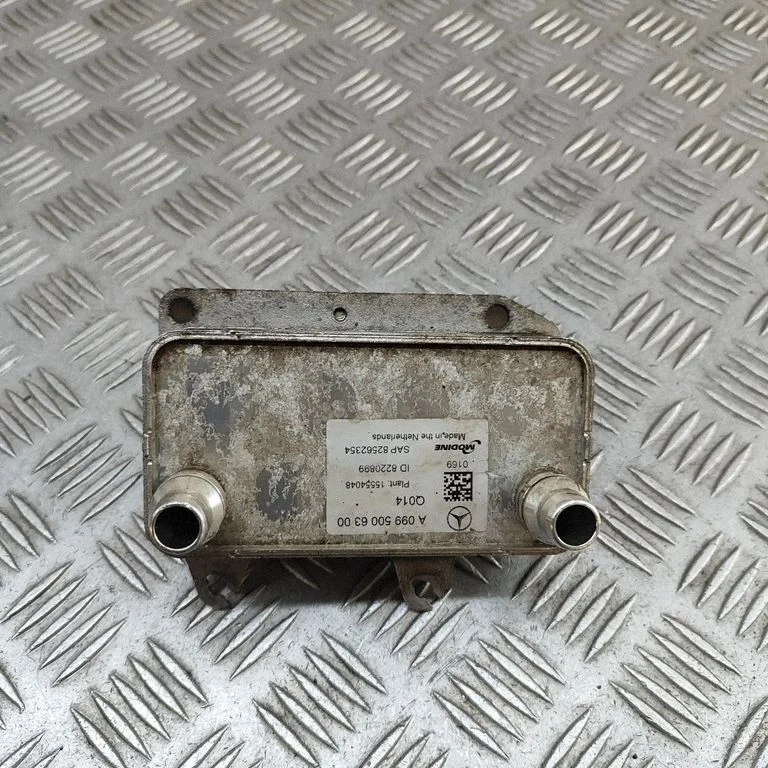 Chłodnica oleju silnika 8220899