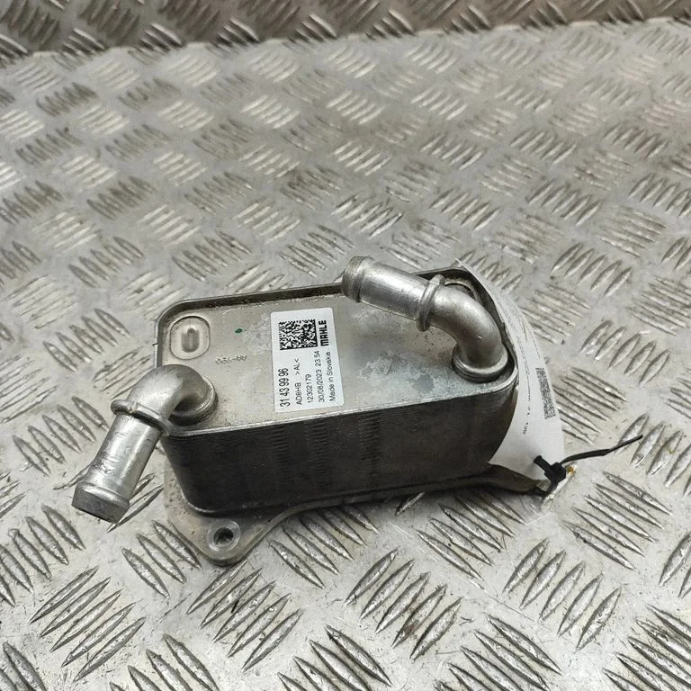 Engine oil radiator 31439996