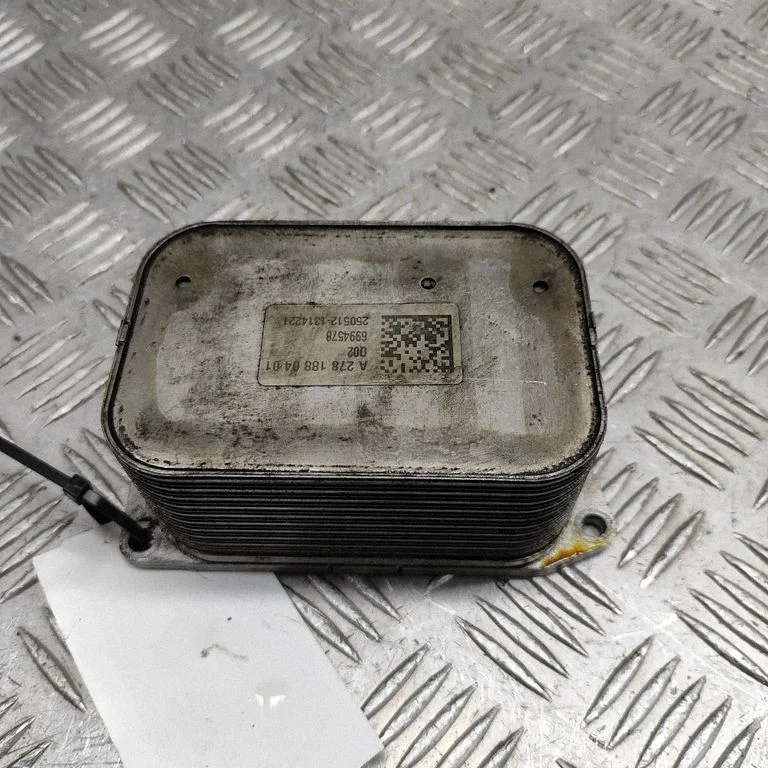 Engine oil radiator A2781880401