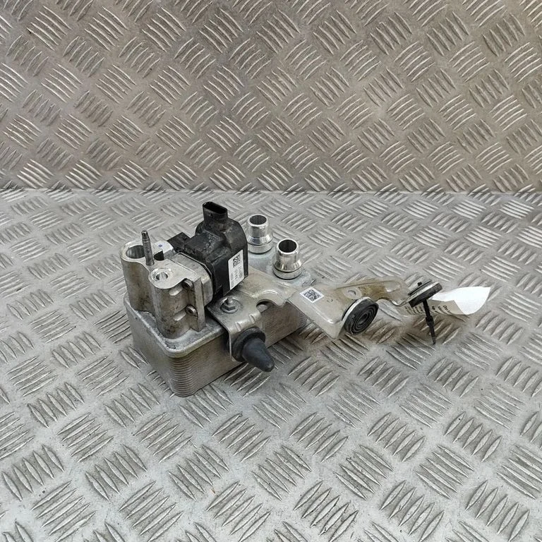 Motora eļļas radiators A2978305800