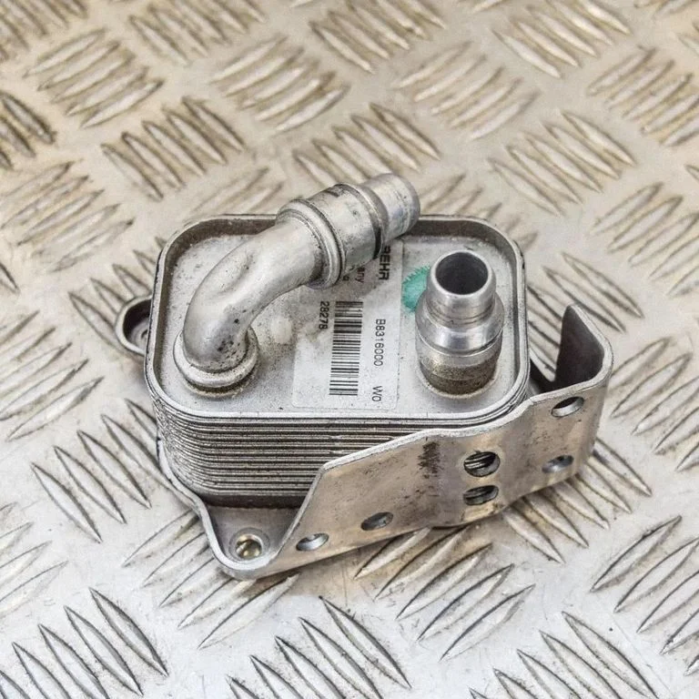Motora eļļas radiators 8316000