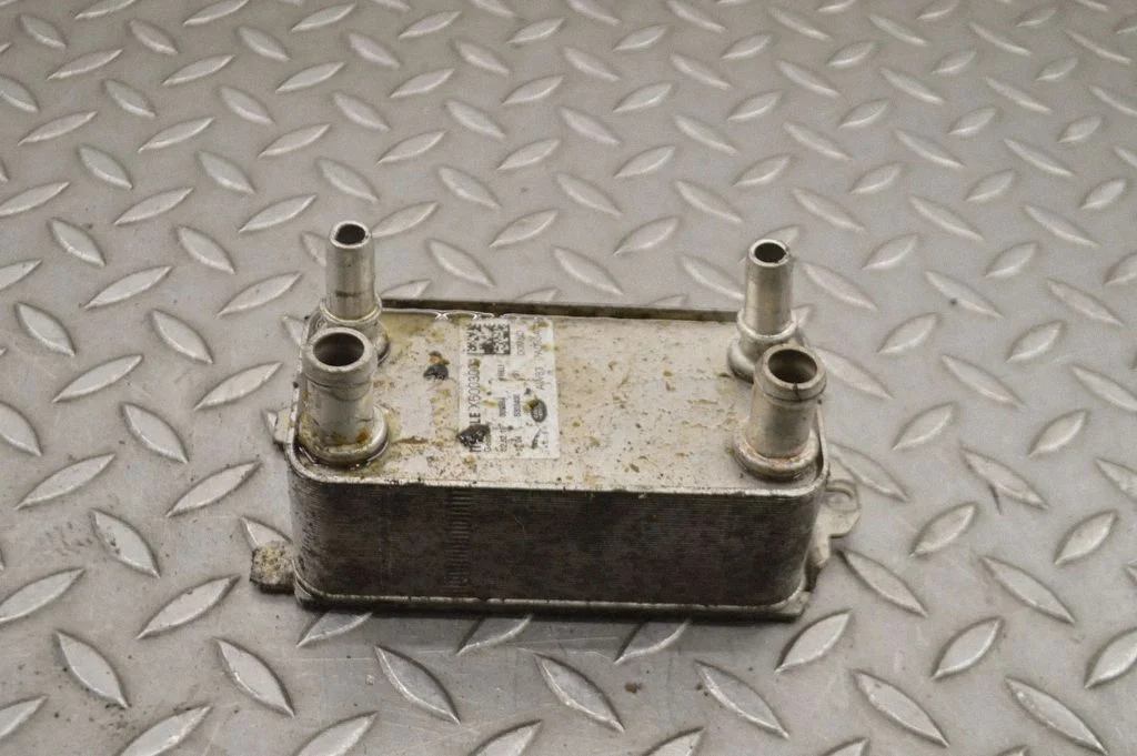 Mootoriõli radiaator X6003001
