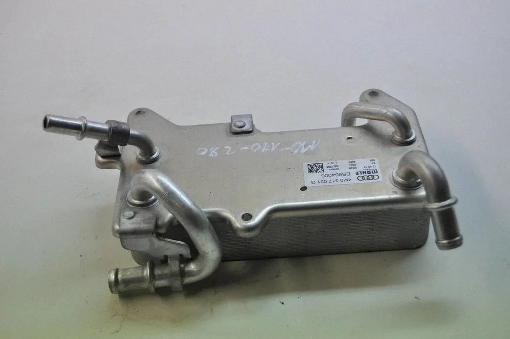 Mootoriõli radiaator – Audi A7 S7 4K8 (2018-)