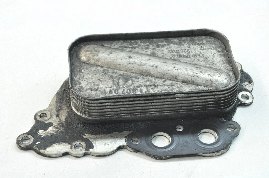 Motora eļļas radiators A6401800765