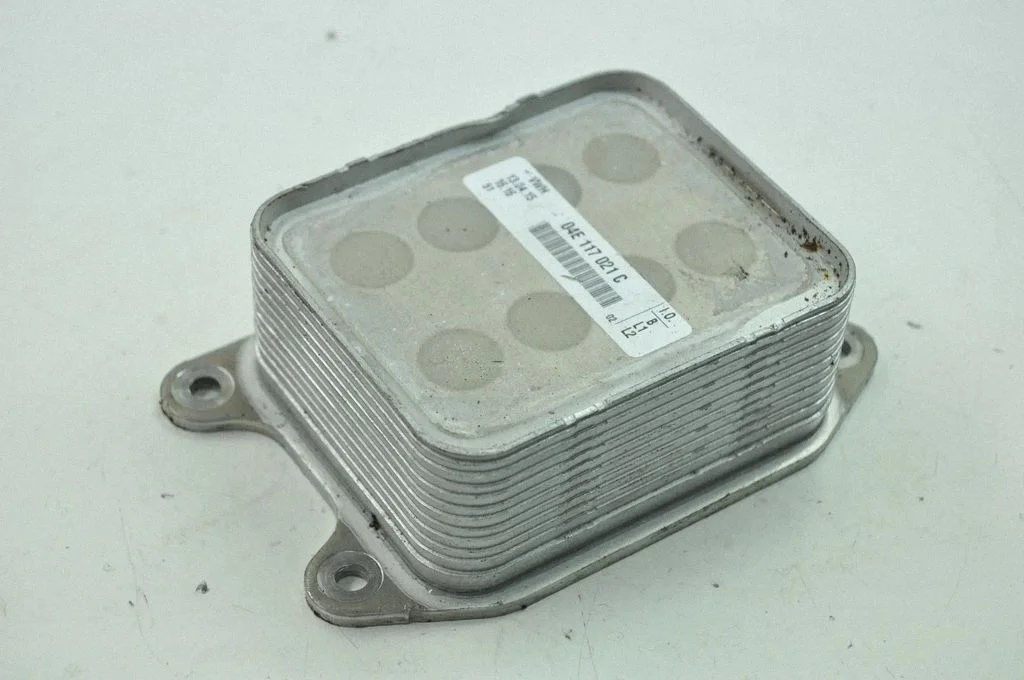 Engine oil radiator – Volkswagen e-Golf (2014-)
