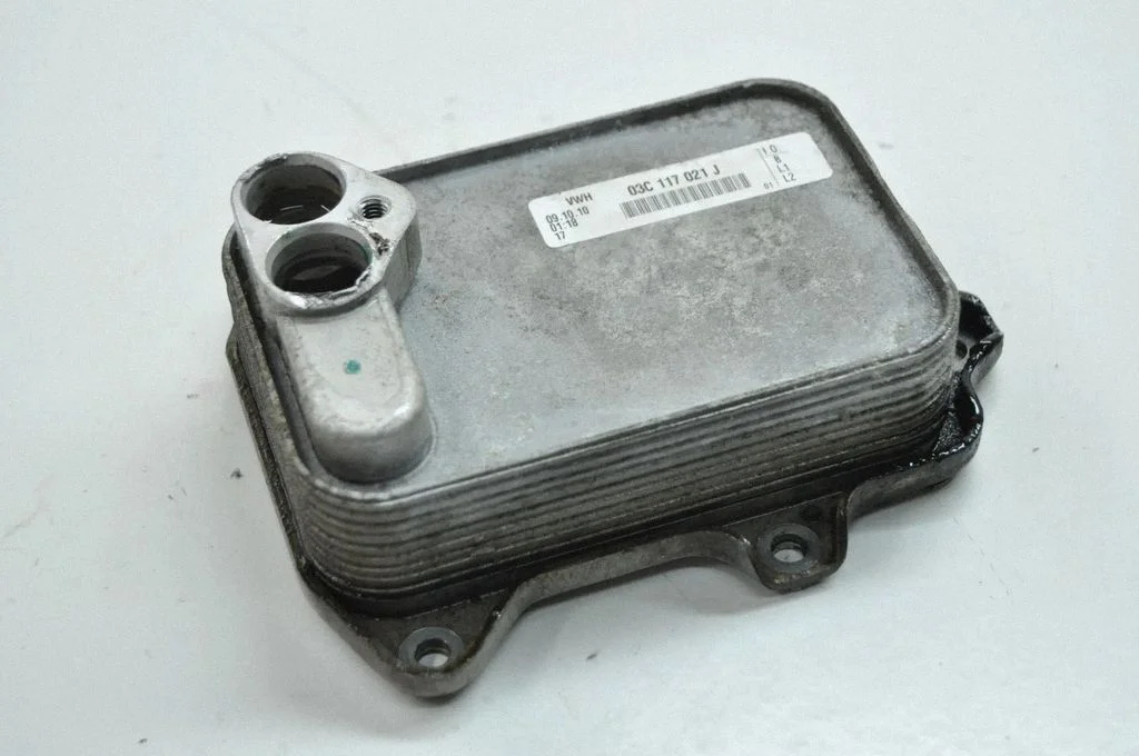 Motora eļļas radiators – Volkswagen Golf Plus (2005-2013)