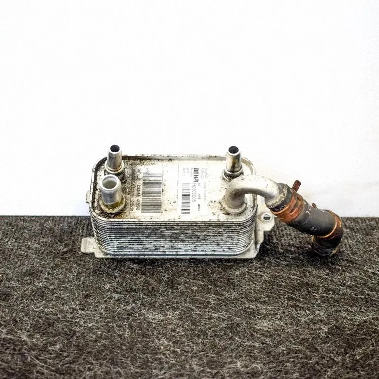 Engine oil radiator 6G917A095AD
