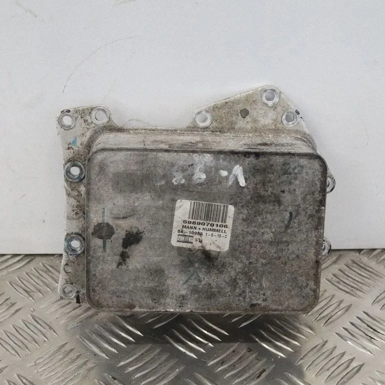 Motora eļļas radiators – Land Rover Range Rover L322 (2002-2012)