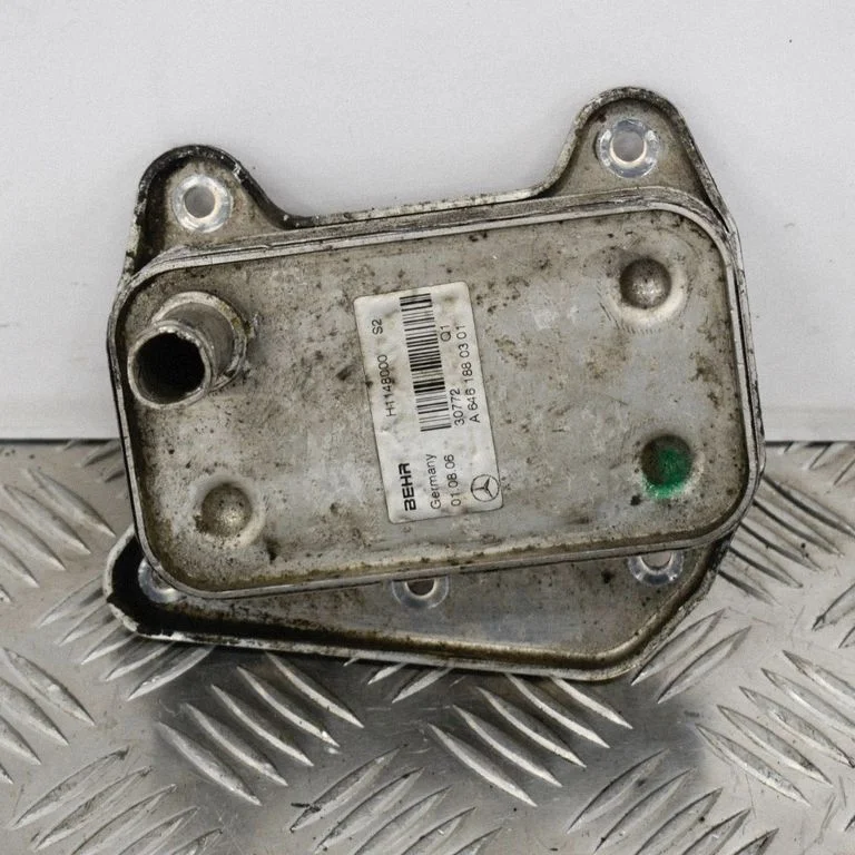 Motora eļļas radiators – Mercedes-Benz Sprinter W906 (2006-2018)