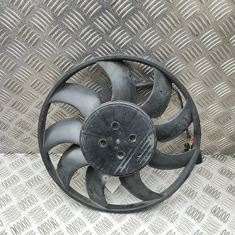 Ventilatora lāpstiņrats 95B959455E