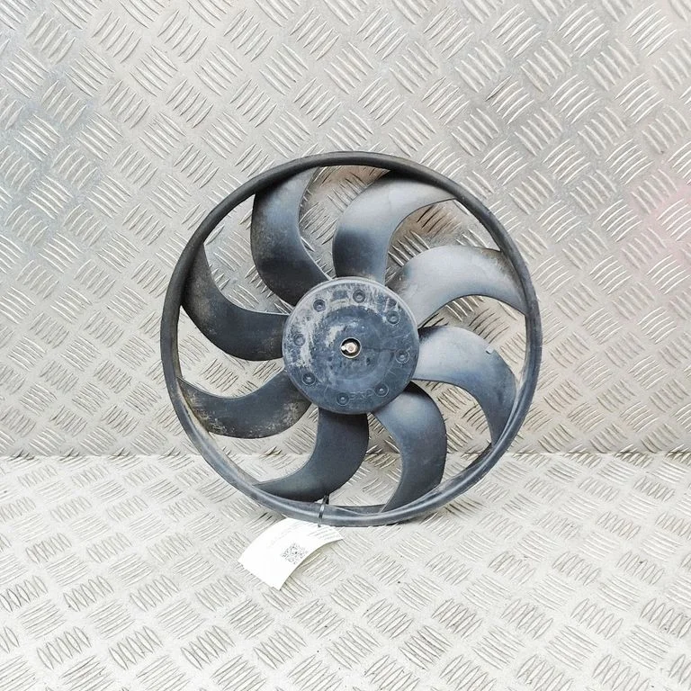 Ventilatora lāpstiņrats 921202727R