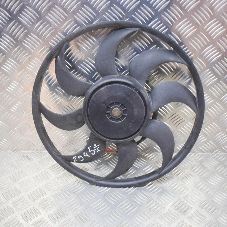 Ventilaatori tiivik – Ford Focus (2010-2017)