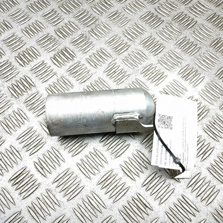 Air conditioning (A/C) air dryer 68142910AA
