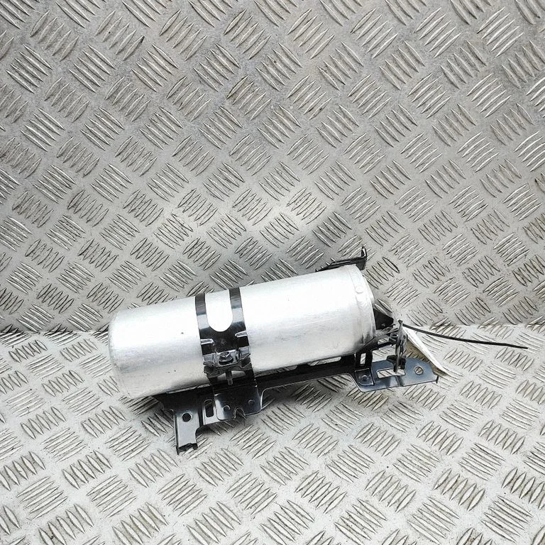 Air conditioning (A/C) air dryer 921415BV0A