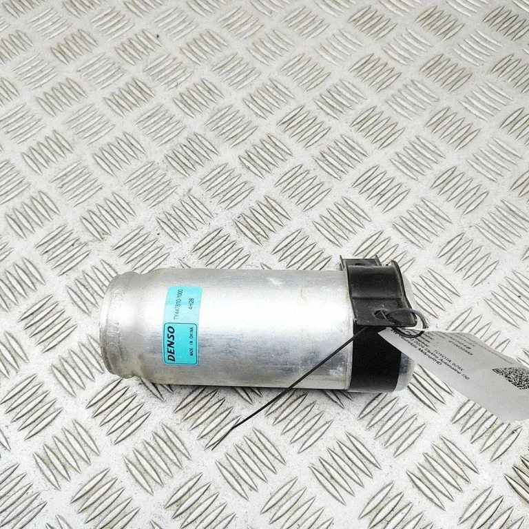 Air conditioning (A/C) air dryer 8847042110