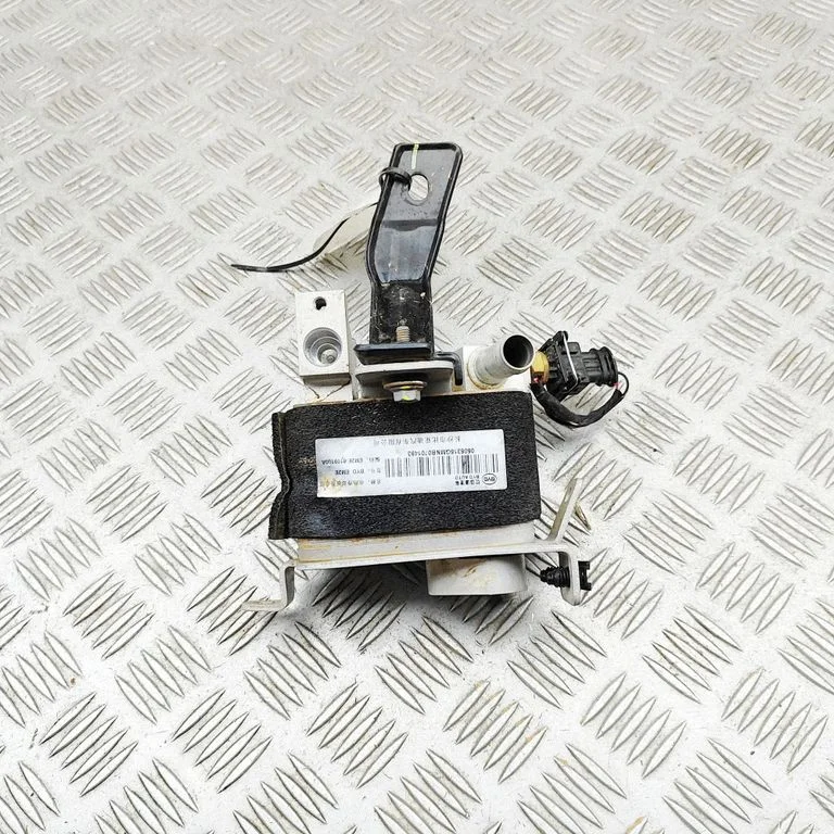 Air conditioning (A/C) air dryer EM2E8109130