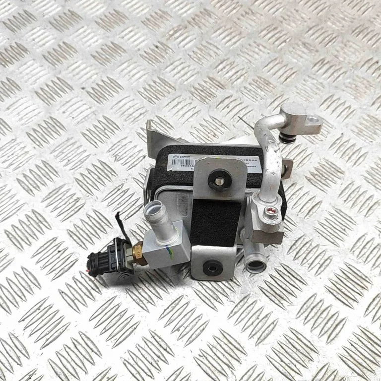 Air conditioning (A/C) air dryer EM2E8109100A