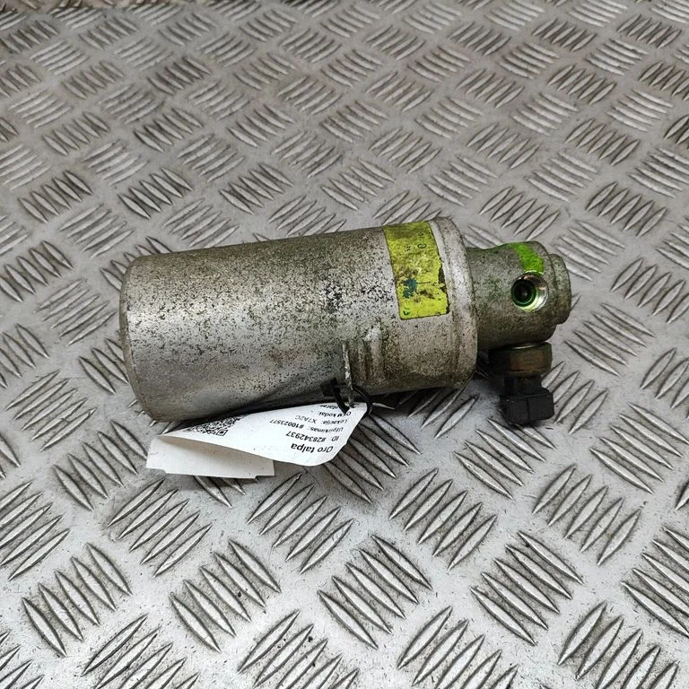 Air conditioning (A/C) air dryer – Mercedes-Benz S-Class W140 (1991-1999)
