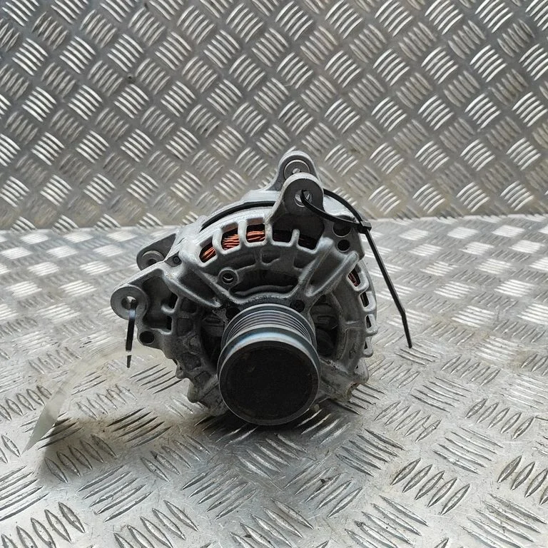 Ģenerators 05L903026N