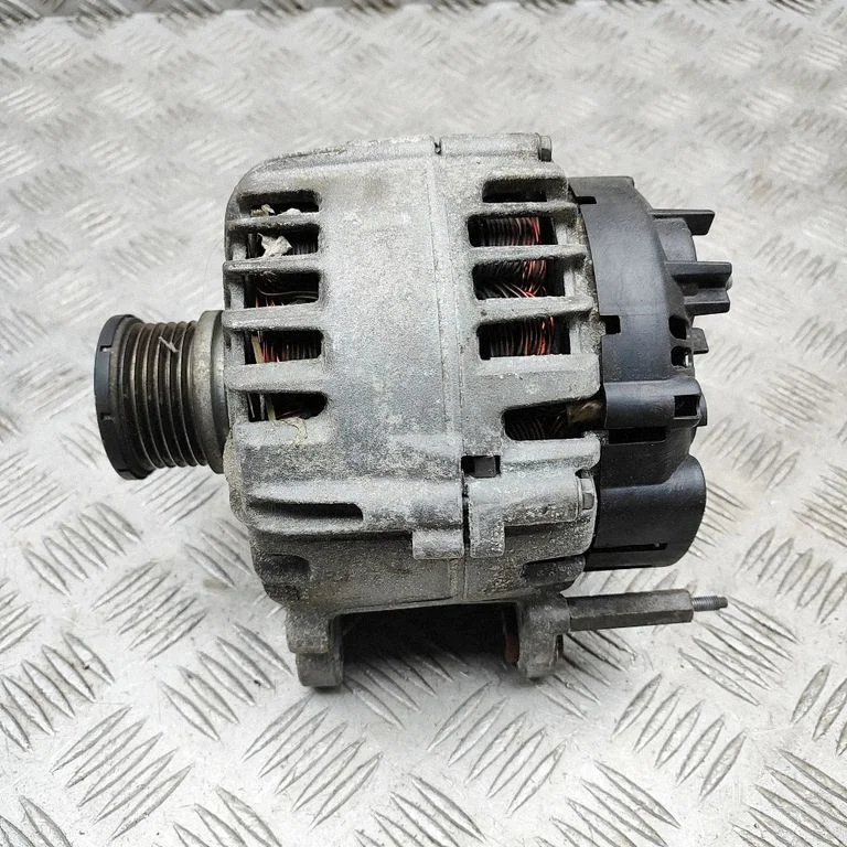 Generator/alternator 03L903023L