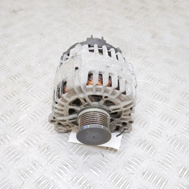 Ģenerators 03L903023L