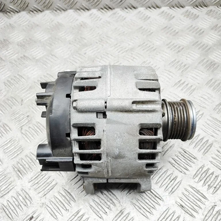 Ģenerators 04L903021D