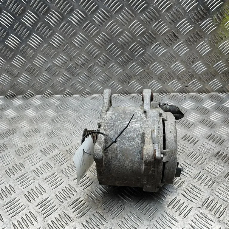 Ģenerators 059903018A