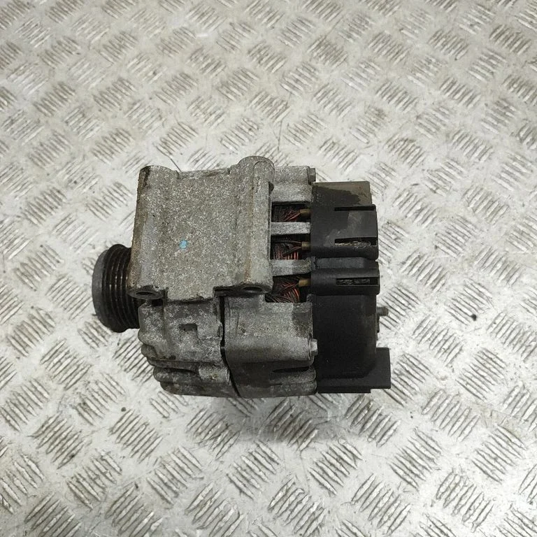 Ģenerators 06H903018L