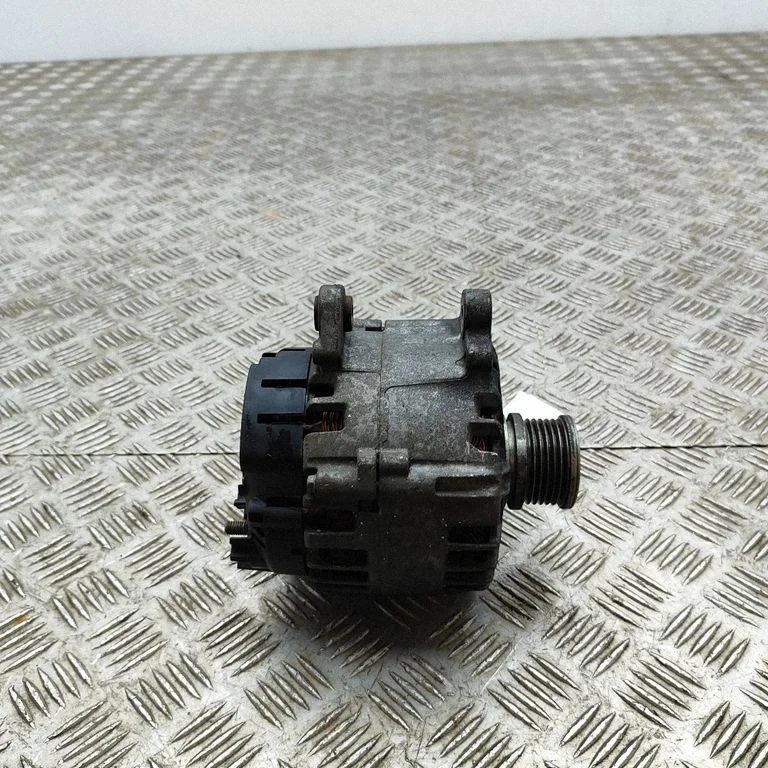 Ģenerators 03L903024T