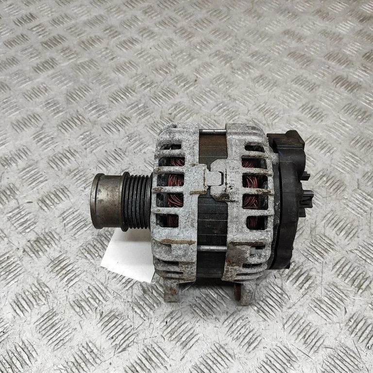 Generaator 04E903024S