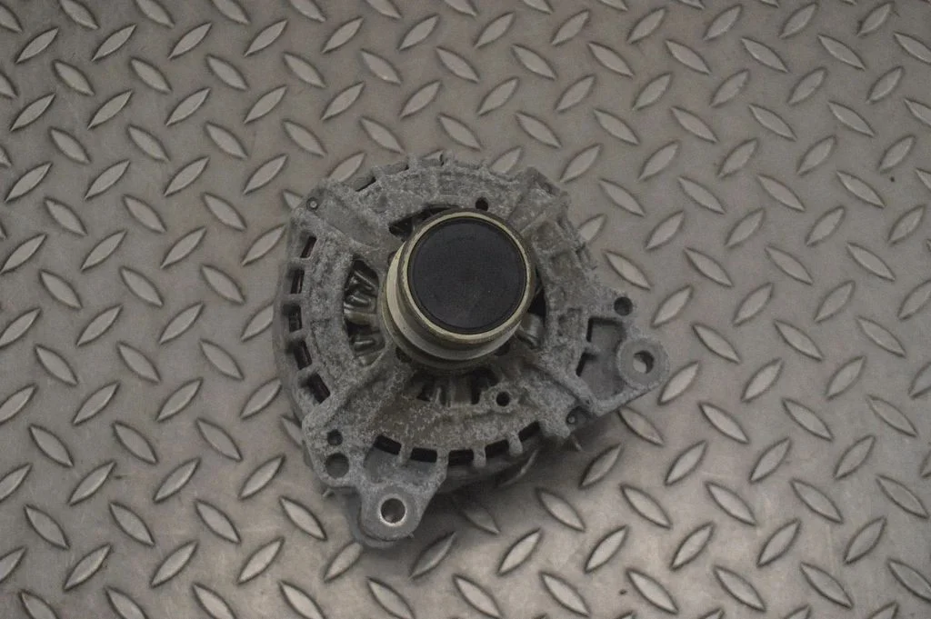 Ģenerators – Volkswagen e-Golf (2014-)