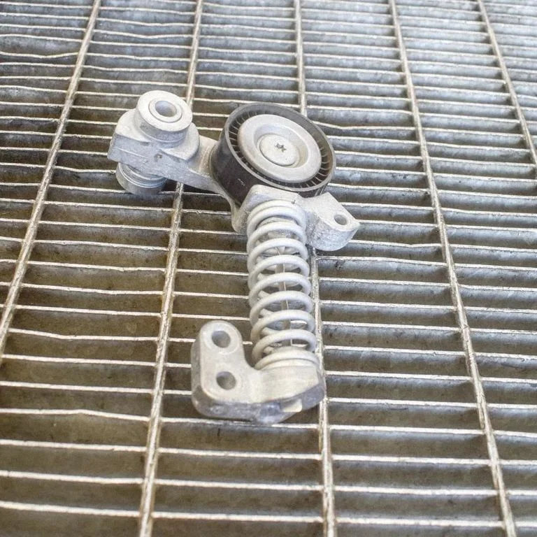 Generator/alternator belt tensioner – Volvo XC90 (2014-)