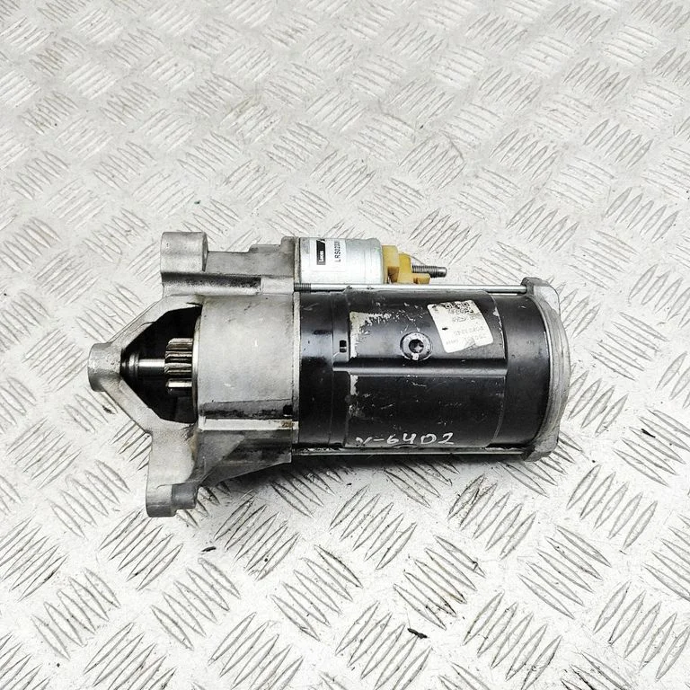 Starter LRS02338