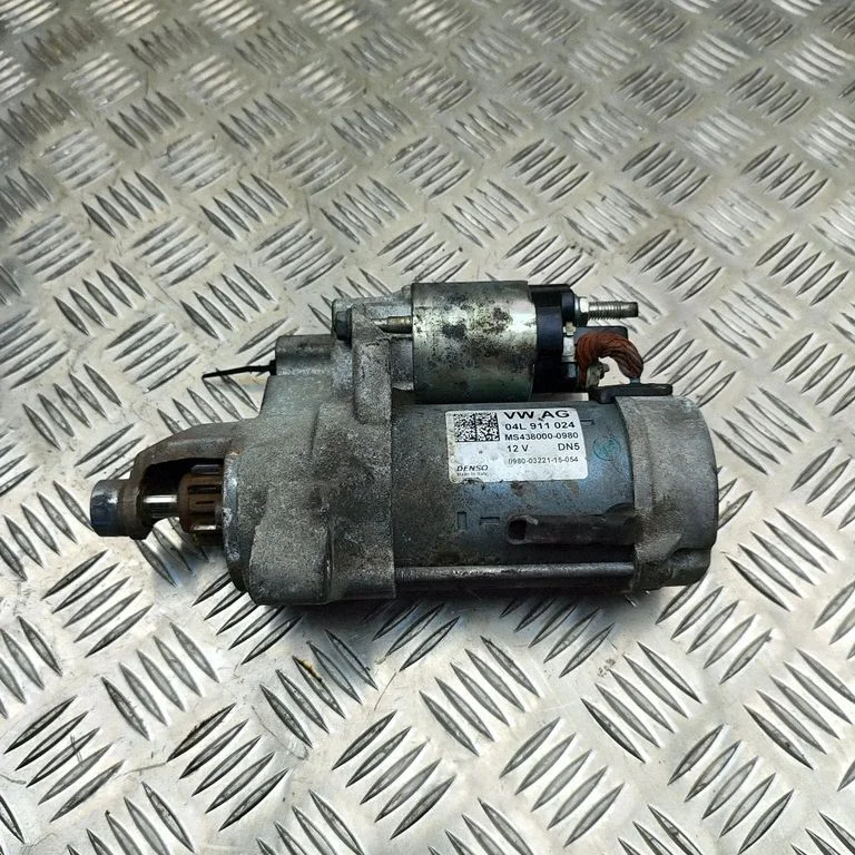 Starter motor 04L911024